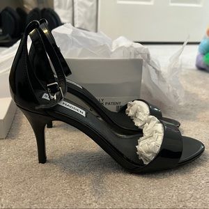 NWT STEVE MADDEN Patent Leather Black Heels